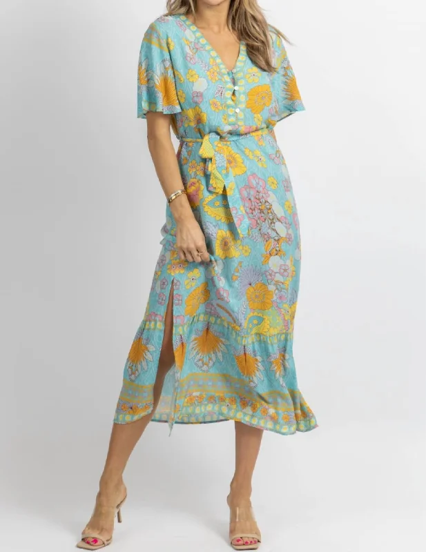 Trendy Casual Midi Dresses-Butterfly Sleeve Midi Dress In Light Blue Floral